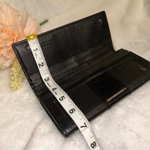 Burberry Continental Wallet in Black Leather - Smooth and Textured - Picture 16 of 16